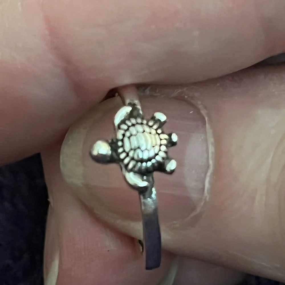 💖3/$10!!! Whimsical, adorable silver turtle ring. So cute and so much fun! OS. - Picture 11 of 11